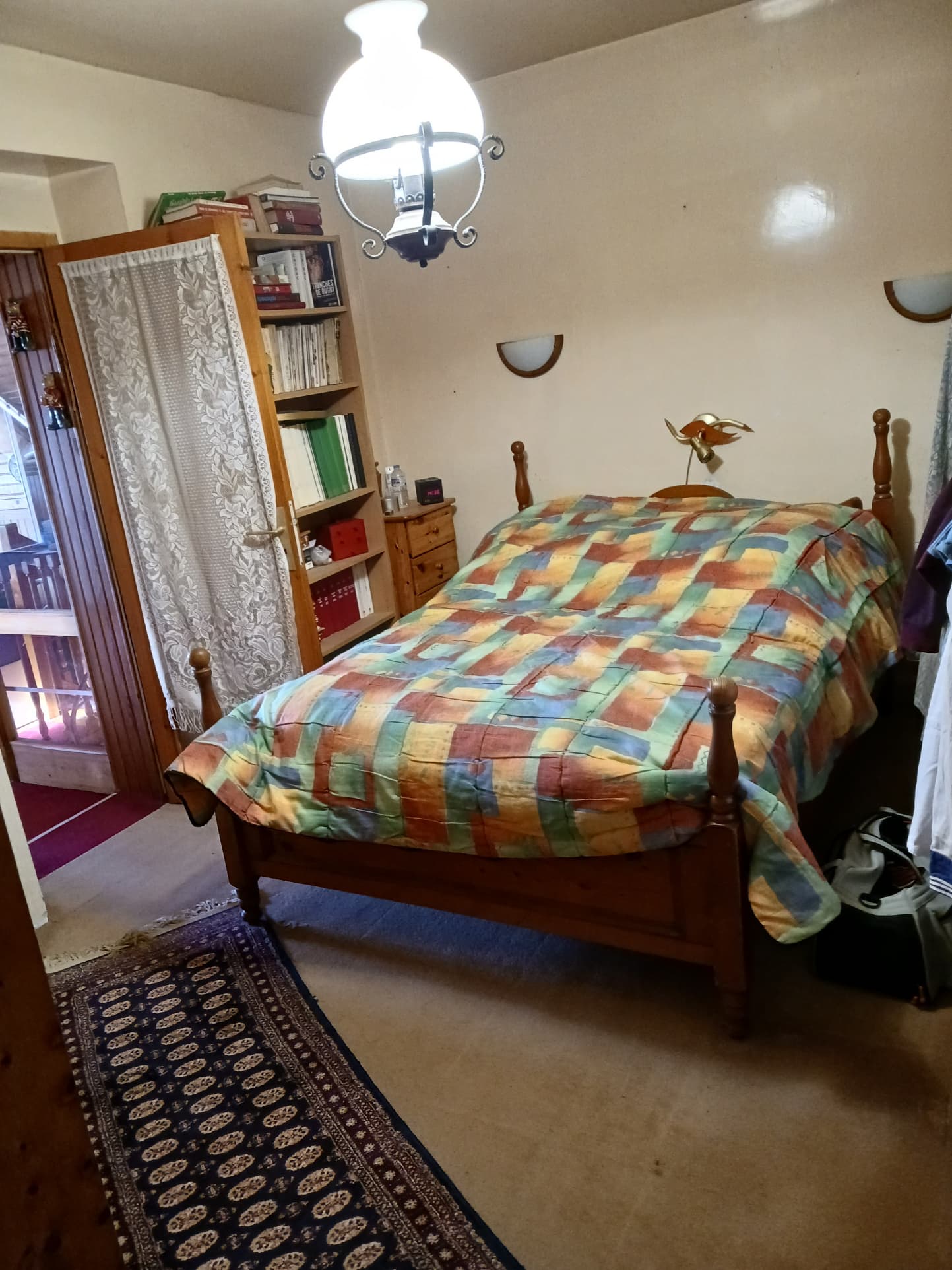 Rafraîchir une pièce meublée